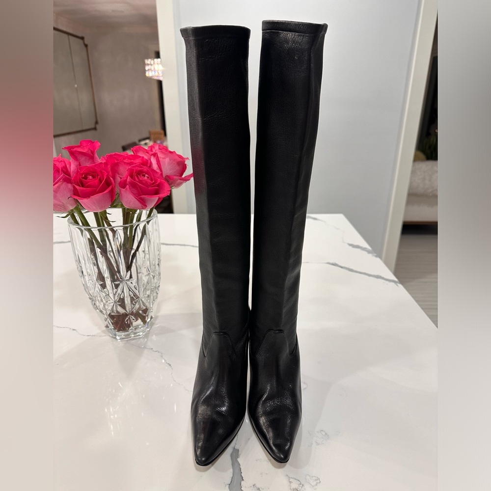Like NEW Manolo Blahnik Black Leather Boots Size 36.5